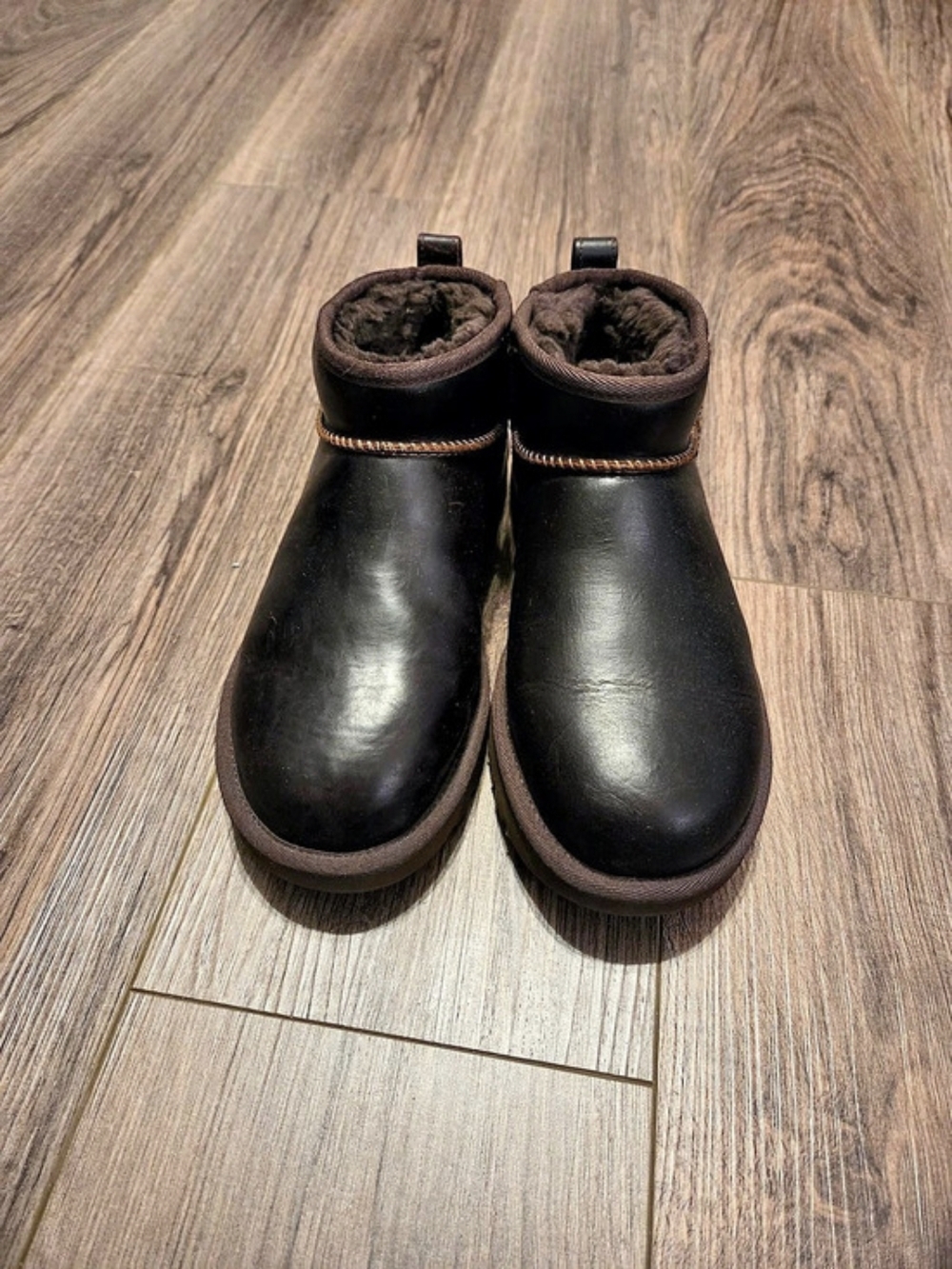 UGG Classic Mini Leather Boots Brown